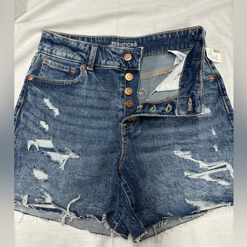 Maurices Jean shorts. Size 6